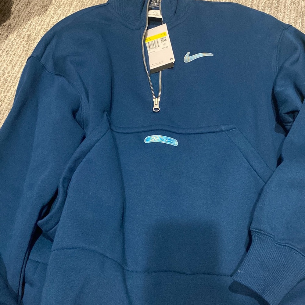 Brand new Nike navy pullover size small